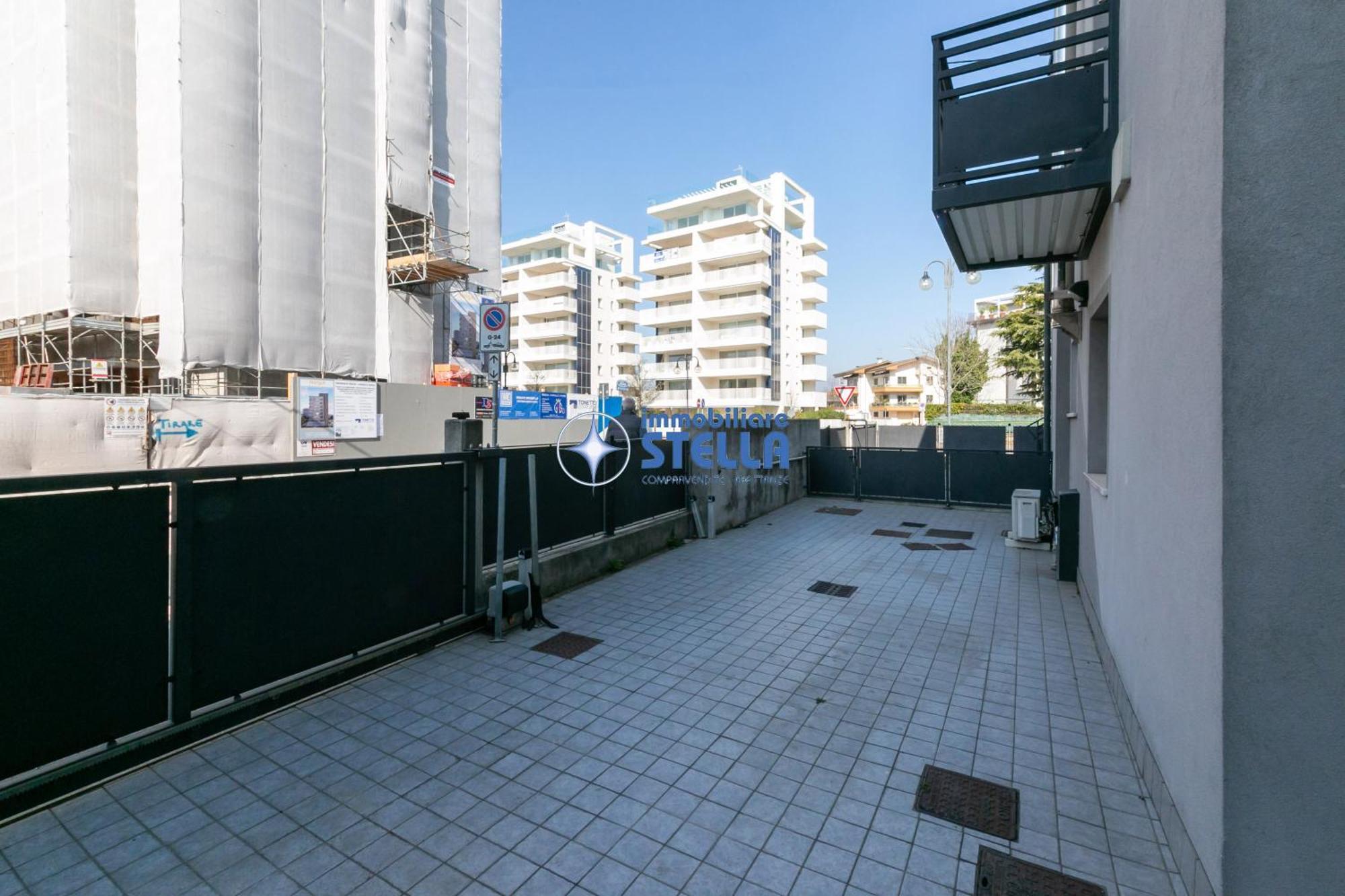 Condominio Milan ليدو دي يسولو المظهر الخارجي الصورة